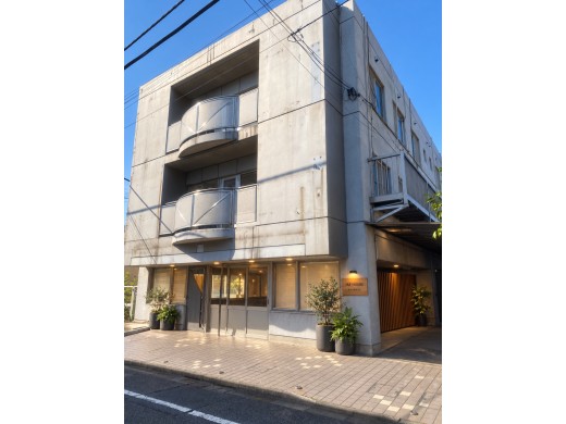 J&F House Akabane